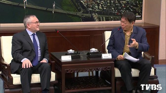 �������״ν�Ҋ���eӢ�ġ�������ð���}���Z(y��)