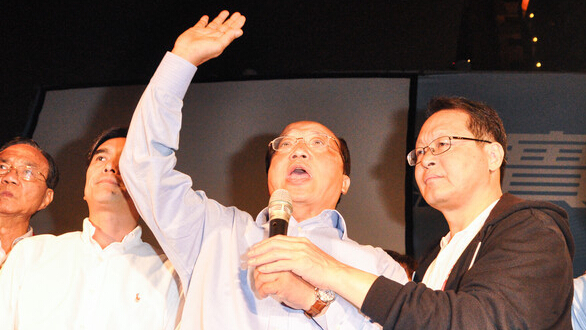 ��־��(qi��ng)����������Ո Ͷ��ý�w���ٳ��·����h����ϯ�����_(t��i)ý�D��