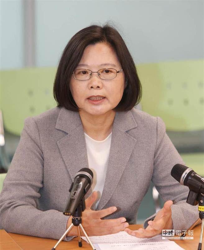 宋楚瑜提醒蔡英文:別碰“臺獨”敏感神經 宋楚瑜提醒蔡英文:別碰“臺獨”敏感神經