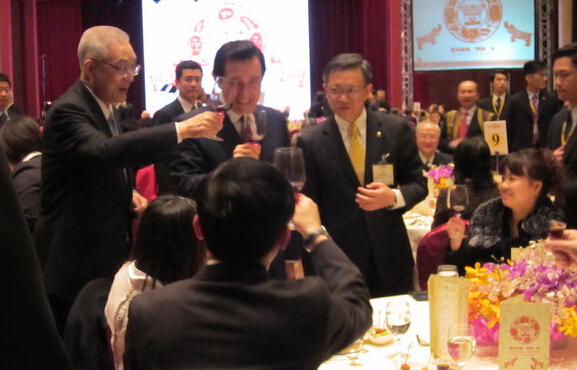 �RӢ�ţ��Ŷ����R(sh��)�� �ɰ��P(gu��n)ϵ���F(xi��n)����ѭ�h(hu��n)