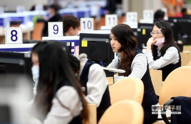 �_(t��i)�������R����(w��)�T�����M(f��i)�ü�����ʿ������Σ�C(j��)�����_(t��i)ý�Y����Ƭ �Еr(sh��)��ӈ�(b��o) ��ź��z��