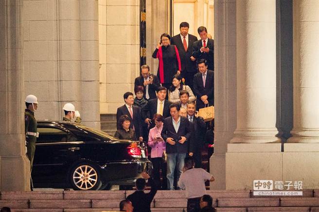 �����h�h������ί�����h�FҪ�T�����RӢ���k�����x�_