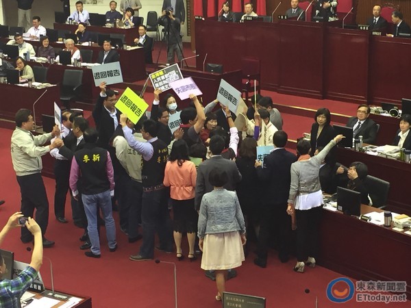 �������h�h�T���e��(bi��o)�Z�����������ܵ�ʩ����(b��o)���˻������DƬ��Դ���_���|ɭ����