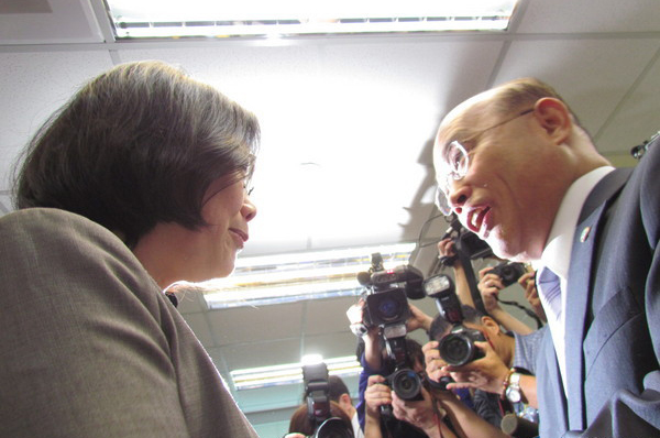 民進黨主席蔡英文22日將拜會前主席蘇貞昌 民進黨主席蔡英文22日將拜會前主席蘇貞昌