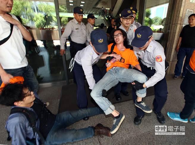 �_�����ٹ�·���M(f��i)�Tռ�I(l��ng)�����¿�̎�����h