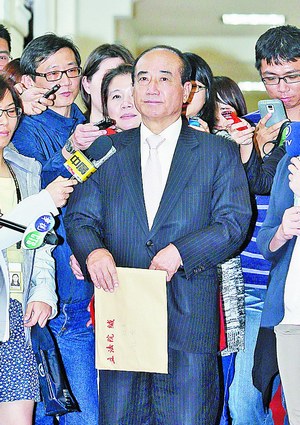 2016�{�G֮��(zh��n)���᳴��ЩԒ�}