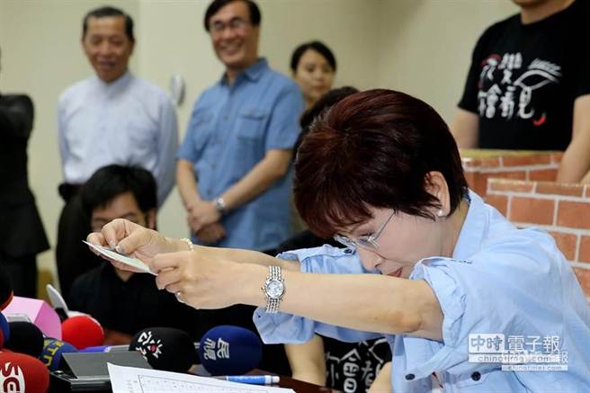 �������������������،�700�f֧Ʊ�p�ַ�����̹���֕�(hu��)�l(f��)��