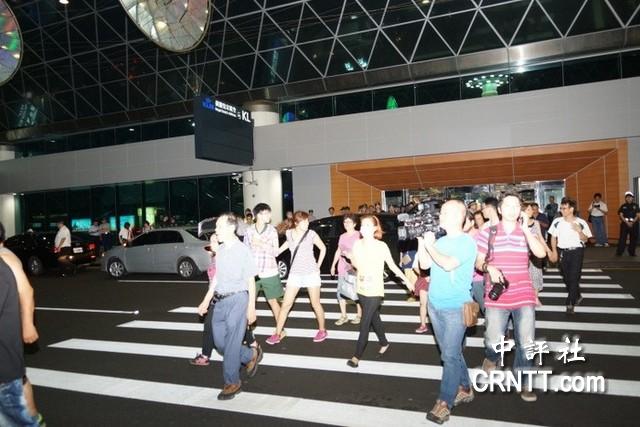 ��Ӣ��29�����φ��̸����L��(w��n)�����񱊵��C(j��)��(ch��ng)���t���l���ɰ���ƽ����Ҫ�_(t��i)��(d��)����(���u(p��ng)�� �S�Ľܔz)