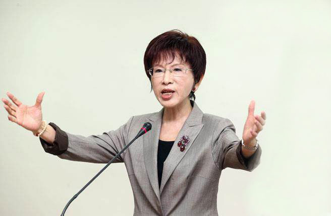 洪秀柱合南部人口味 網(wǎng)友熱烈挺“柱” 洪秀柱合南部人口味 網(wǎng)友熱烈挺“柱”