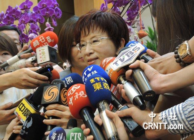 石之瑜:美國(guó)是要當(dāng)面警告? 洪秀柱要知道厲害 石之瑜:美國(guó)是要當(dāng)面警告? 洪秀柱要知道厲害