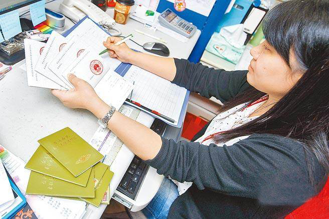 �D���������k���_���C���P���m(x��)