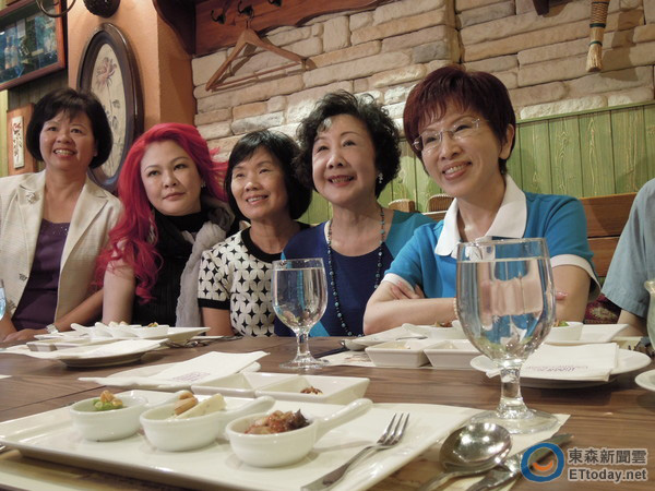 ���������ە��ᣨ�Ҷ����c�_��ˇ�Ľ���ʿ���M��ʽ����