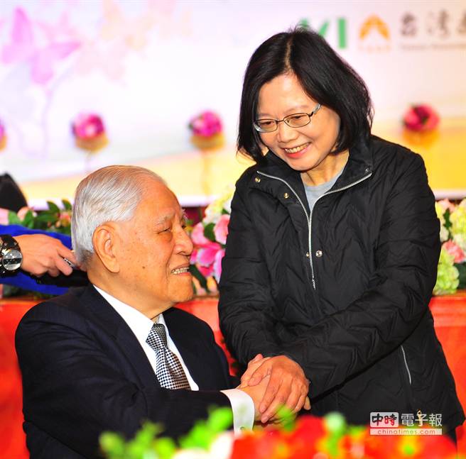 �D�����M(j��n)�h��ϯ��Ӣ�ģ��ң���ϯ���(d��ng)����ǰ����x��������