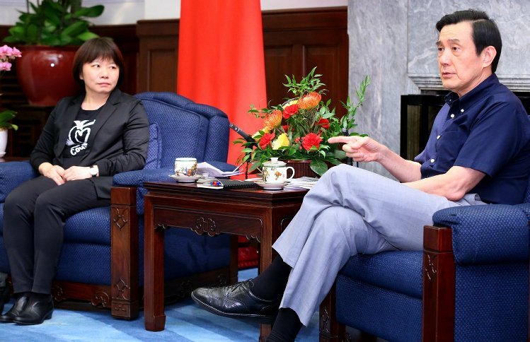 �RӢ�ţ��ң���ǰ�c���JȔ֮�衷��(d��o)�݅���ݼ�����M(j��n)������(du��)Փ������(li��n)�ψ�(b��o)���D��