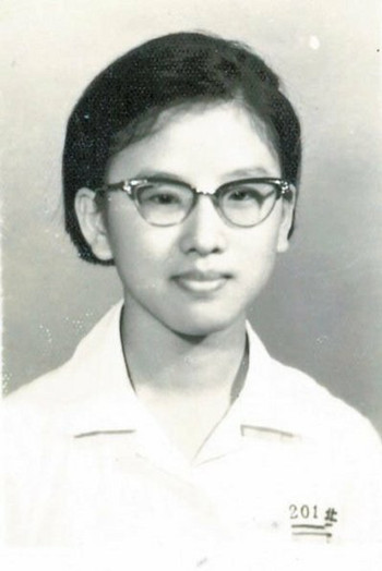 洪秀柱蔡英文畢業(yè)于同一高中同學(xué):洪秀柱溫和熱心