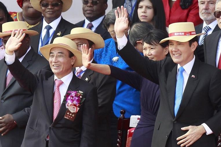 �RӢ�������ԁ������M(j��n)�h��ϯ��δ�F(xi��n)�����pʮ�c�䡱����2016���x�˲�Ӣ������?q��)��ɞ顰��һ�ˡ? width=