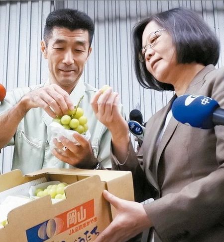 �_(t��i)�������x��ǰ100���Ӣ�ģ��F(tu��n)�(du��)����(zh��n)�����