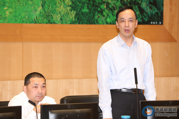 朱立倫承諾:不會(huì)辭新北市長(zhǎng) 一定要對(duì)得起新北市民 朱立倫承諾:不會(huì)辭新北市長(zhǎng) 一定要對(duì)得起新北市民