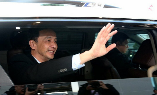 朱立倫結(jié)束訪美行程返臺 未回應副手問題 朱立倫結(jié)束訪美行程返臺 未回應副手問題