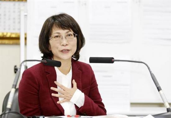 王如玄強調(diào)從大學起關(guān)心女性權(quán)益:蔡英文沒有 王如玄強調(diào)從大學起關(guān)心女性權(quán)益:蔡英文沒有