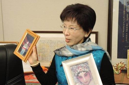 ������26��"��ί"���Č�����̖ ���е������xĻ�r(sh��)