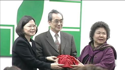 ��Ӣ������׌ꐾս����h��ϯ?���M(j��n)�h�ؑ�(y��ng):��֮�^��