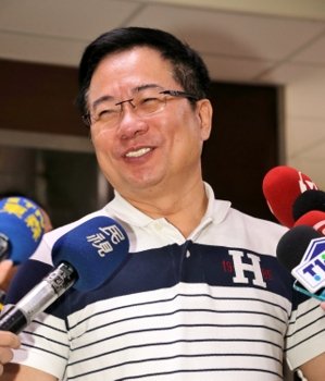 蔡正元批姚立明:政治立場(chǎng)搖擺不定 拍蔡馬屁程度高 蔡正元批姚立明:政治立場(chǎng)搖擺不定 拍蔡馬屁程度高