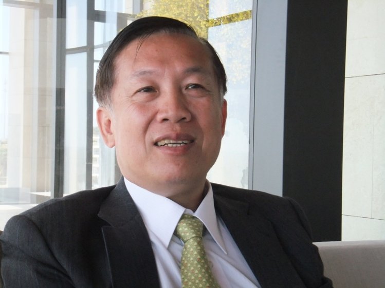 蔡英文上任就加稅 賴正鎰表示反對(duì):企業(yè)都嚇?biāo)懒? style= 蔡英文上任就加稅 賴正鎰表示反對(duì):企業(yè)都嚇?biāo)懒? oldsrc=