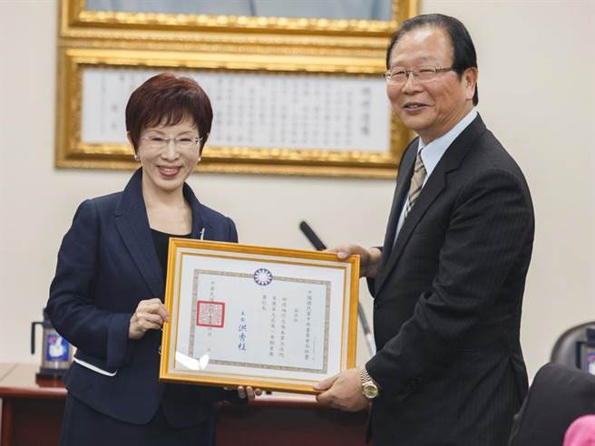 洪秀柱點頭 國民黨“立委”直選大黨鞭 洪秀柱點頭 國民黨“立委”直選大黨鞭