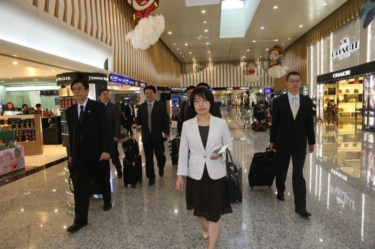 �_(t��i)��������(w��)����10��С�M���ꑅf(xi��)�̿��၆������p�������DƬ��Դ���_(t��i)����(li��n)�ψ�(b��o)����