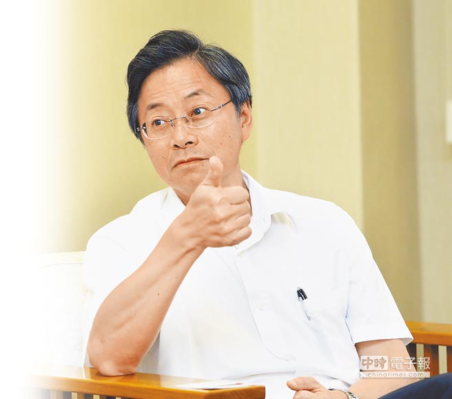 張善政談綠"轉(zhuǎn)型正義"等政策:別讓人覺得是回來報仇 張善政談綠"轉(zhuǎn)型正義"等政策:別讓人覺得是回來報仇