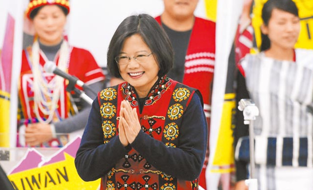 藍(lán)營支持者歸隊(duì) 對(duì)蔡英文不滿意度高達(dá)82.1% 藍(lán)營支持者歸隊(duì) 對(duì)蔡英文不滿意度高達(dá)82.1%