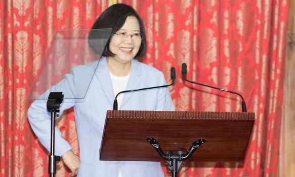 蔡英文拒絕"百日執(zhí)政"評斷 但八年前她卻這樣說馬英九 蔡英文拒絕"百日執(zhí)政"評斷 但八年前她卻這樣說馬英九