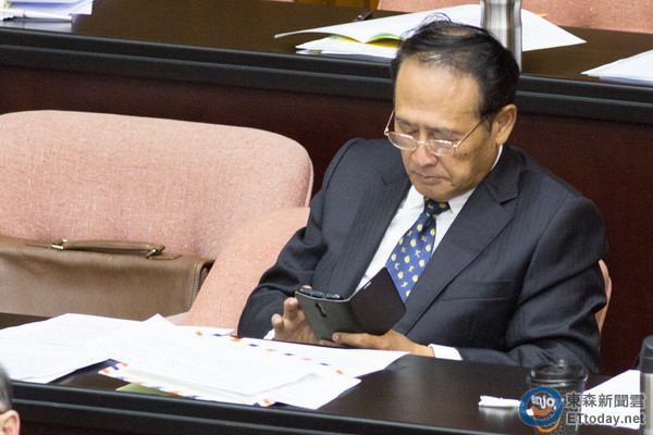 “農委會主委”曹啟鴻 “農委會主委”曹啟鴻