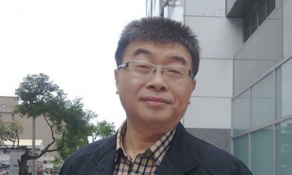 邱毅給國民黨出招:要不畏流血坐牢與民進(jìn)黨抗?fàn)? alt=