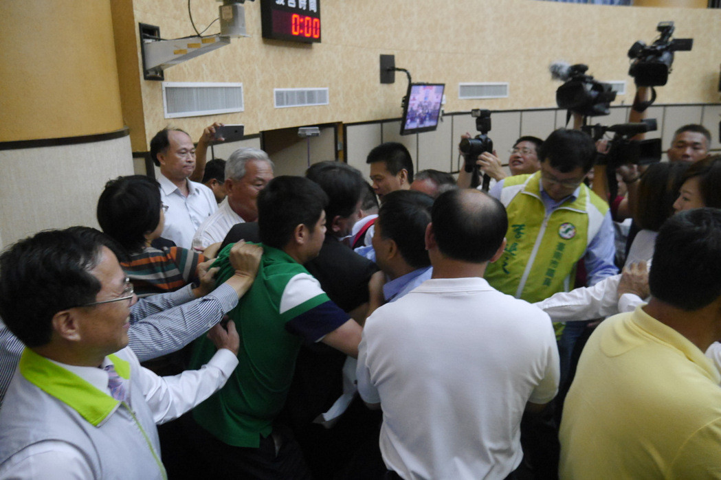 ��(gu��)���h�h�T��������h�L(zh��ng)����������ϯ�_(t��i)������(hu��)�h�M(j��n)�����{(l��n)�G�p��չ�_(k��i)�������ƔD