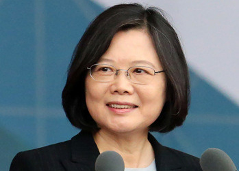 蔡英文10日在演說(shuō)中多次提到年輕人 蔡英文10日在演說(shuō)中多次提到年輕人