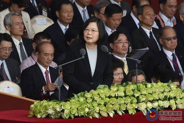 臺學(xué)者:蔡英文演說仍采取"拖字訣" 大陸不會接受 臺學(xué)者:蔡英文演說仍采取"拖字訣" 大陸不會接受