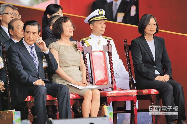 馬英九評(píng)蔡演說:不認(rèn)"九二共識(shí)" 現(xiàn)狀就無法維持 馬英九評(píng)蔡演說:不認(rèn)"九二共識(shí)" 現(xiàn)狀就無法維持