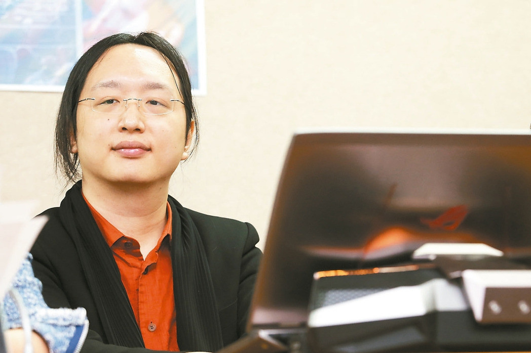 ������Ժ����(sh��)�֡���ί�����Pÿ���������塰�h(yu��n)���ϰࡱ���ڡ���(n��i)�w����(chu��ng)�¡���ί��ÿ�܃��첻���k�����ϰ�����