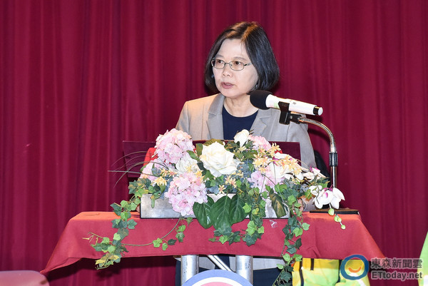 蔡正元:蔡英文"臺獨(dú)"之路像過山車 全民要綁好安全帶 蔡正元:蔡英文"臺獨(dú)"之路像過山車 全民要綁好安全帶