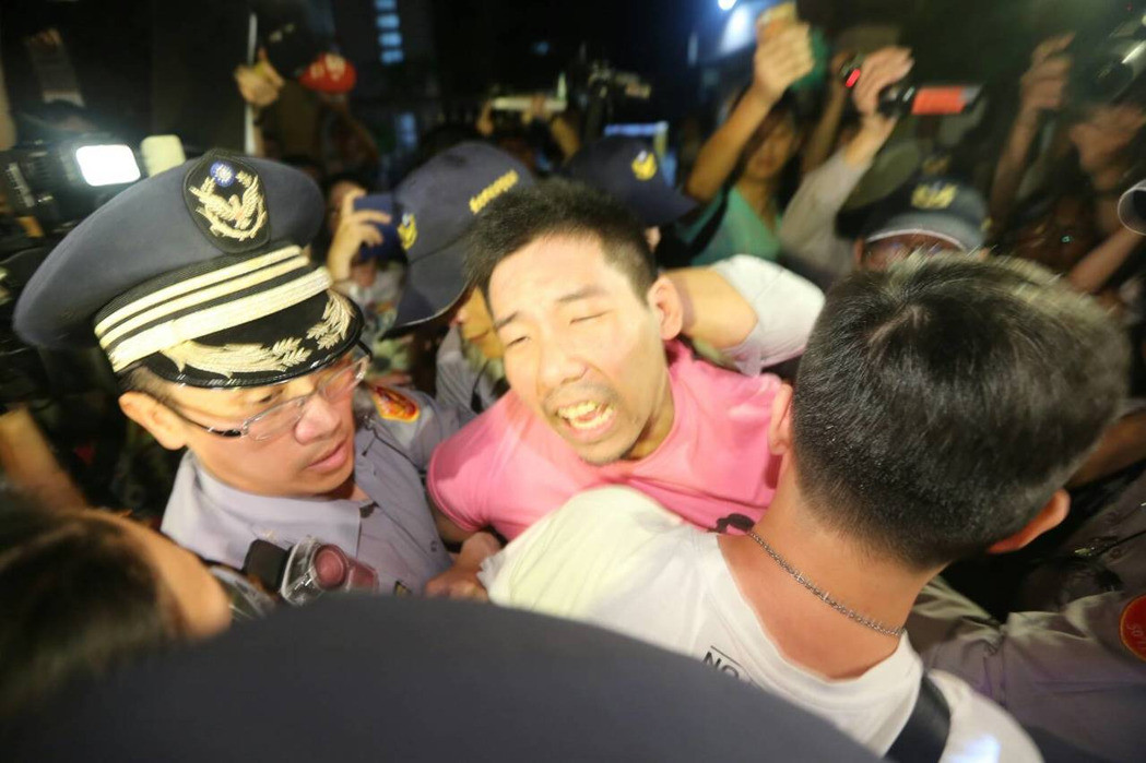 ������Ժ������ͨ�^��һ��һ�ݡ��桰�ڻ����������ݰ��h��������\(y��n)��ʿ���ȄP̖(h��o)����ǰ��������Ժ�����h�����Ͽ��h�����_�M(j��n)������Ժ�����c�����l(f��)���ƔD�_ͻ