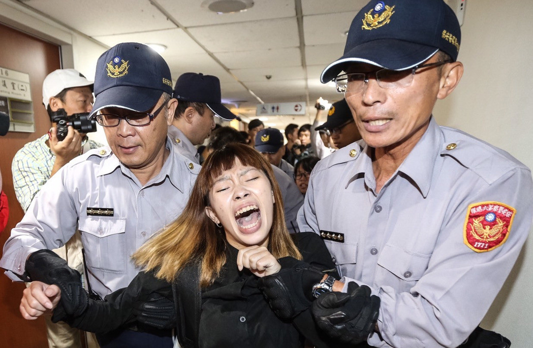 ����ڈF(tu��n)1���J�����M(j��n)�h�F(tu��n)���ٿ½���k������Ҫ��½�㑳���(l��i)��(du��)Ԓ���D�鿹�hf�߱����������x��(ch��ng)