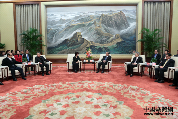 俞正聲會(huì)見中國(guó)國(guó)民黨主席洪秀柱 俞正聲會(huì)見中國(guó)國(guó)民黨主席洪秀柱