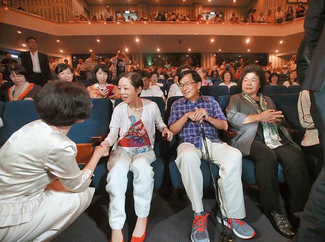 �_(t��i)ý����Ӣ�Ē�������ƺ��³��� �ֲ�ƽ����Σ�C(j��)