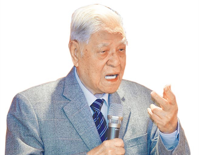 李登輝批蔡改革有聲無影:民調(diào)再掉將跟樸槿惠一樣 李登輝批蔡改革有聲無影:民調(diào)再掉將跟樸槿惠一樣