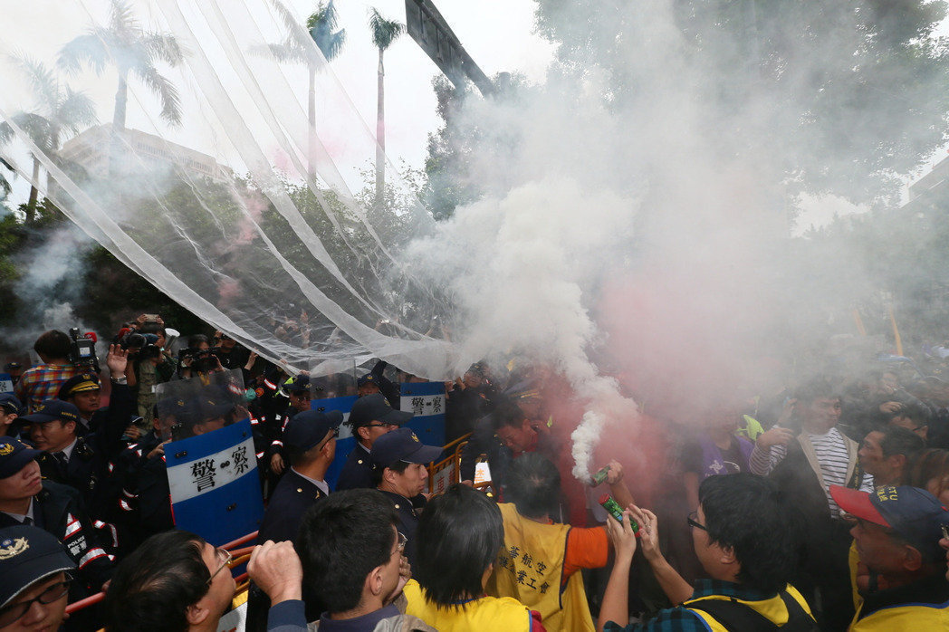 ���ڻ����������ݰ�2����ƴ�����x���^�P(gu��n)���ڈF(tu��n)�ڈ��⿹�h��һ�ȁG�S���F��