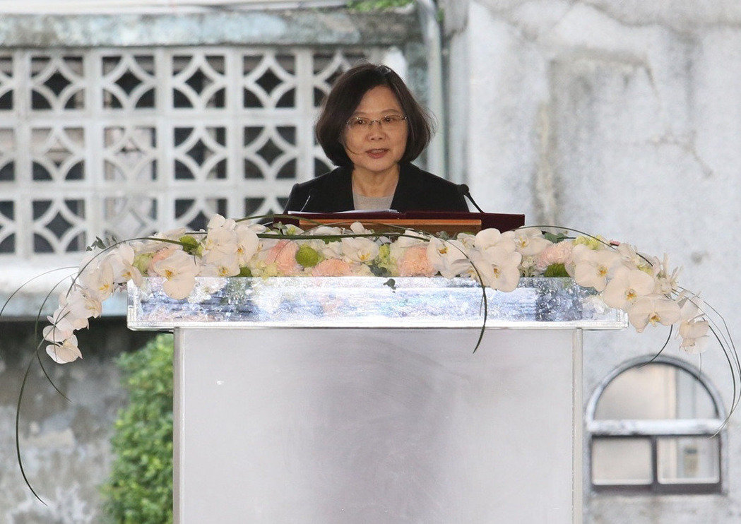 蔡英文稱要阻止暴力 羅智強(qiáng)諷:蔡英文自己除外 蔡英文稱要阻止暴力 羅智強(qiáng)諷:蔡英文自己除外