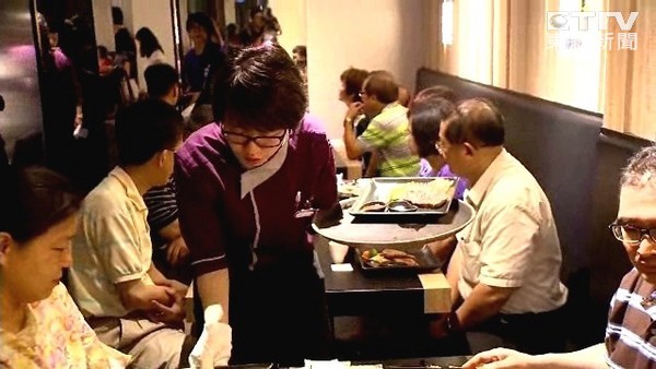 ��һ��һ�ݡ��桰�ڻ��������Ƴ��F(xi��n)��Ϣ���Ű��o(w��)�����څs߀�ÿ�н�Ġ�(zh��ng)�h