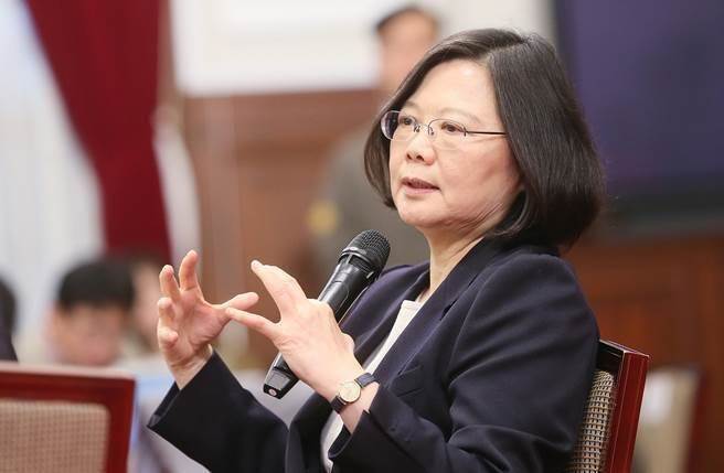 �x�����̮���ƴ�����ǿհ������@Щ�� ��w��